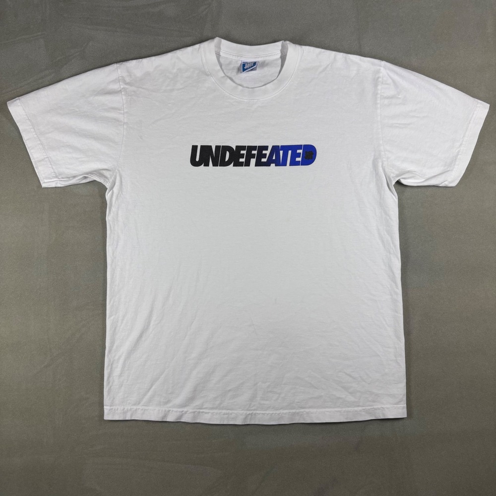 Undefeated Mens Graphic Logo T-Shirt White Blue Gradient Large Made in USA